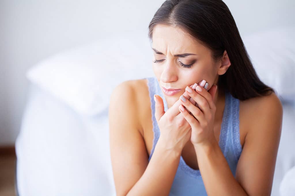 What Qualifies as a Dental Emergency and When to Call Right Away